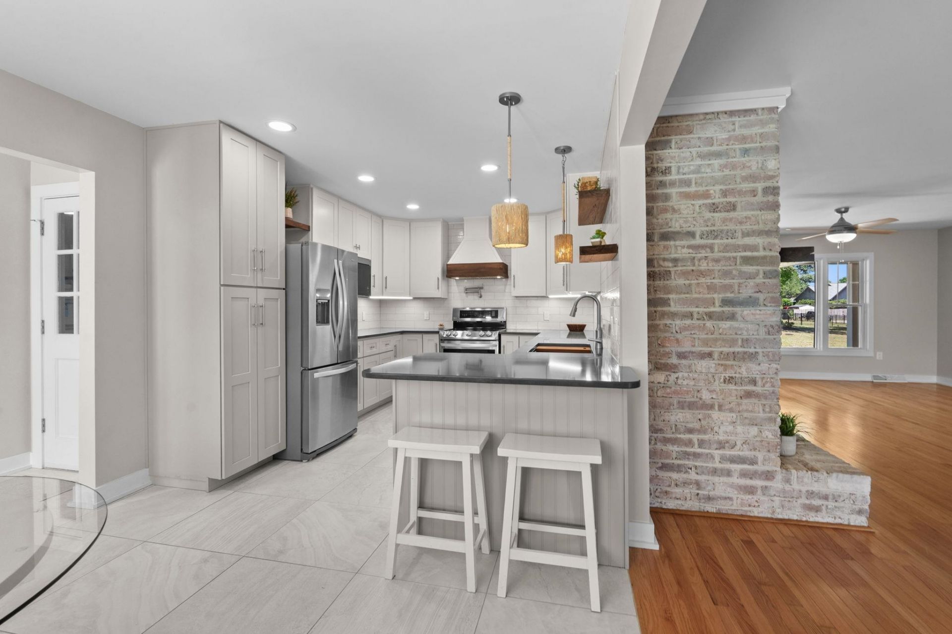4504 River Rd. Photo 11