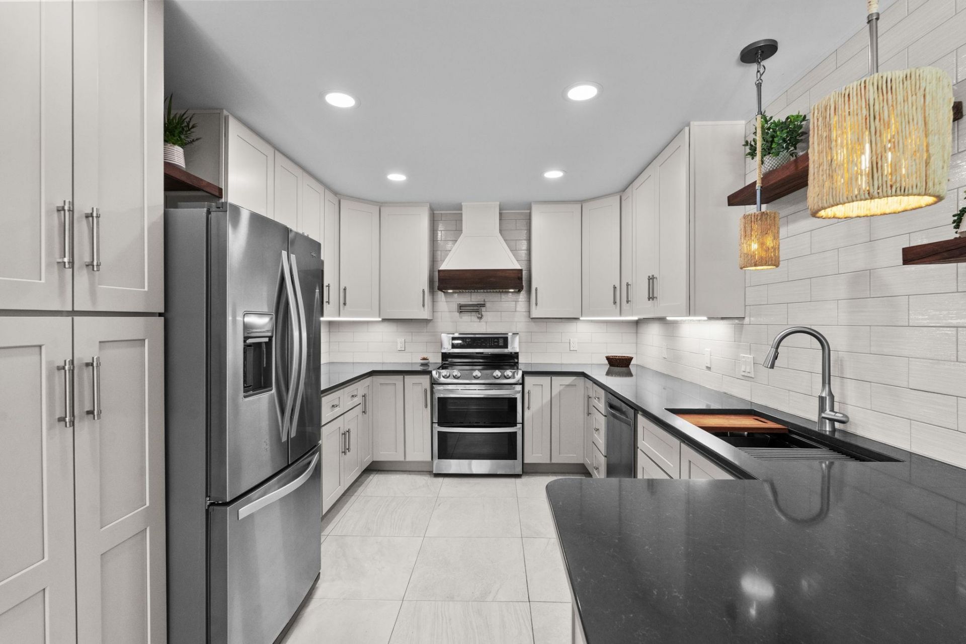 4504 River Rd. Photo 12