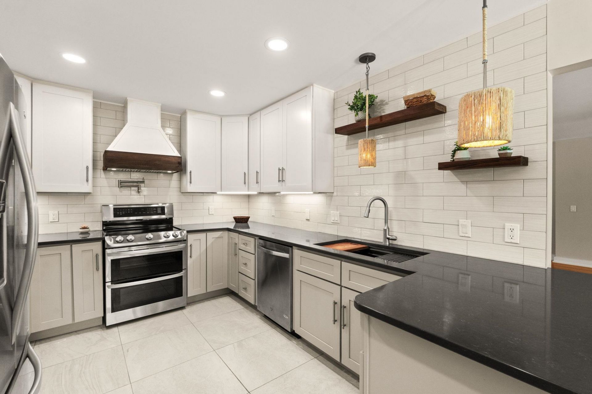 4504 River Rd. Photo 13