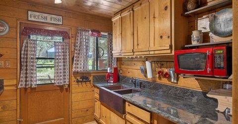 16243 Old Highway Drive, Truckee, CA 96161 Photo