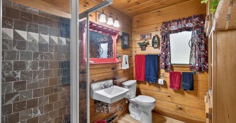 16243 Old Highway Drive, Truckee, CA 96161 Photo