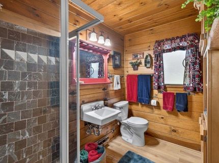 16243 Old Highway Drive, Truckee, CA 96161 Photo