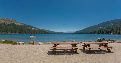 16243 Old Highway Drive, Truckee, CA 96161 Photo