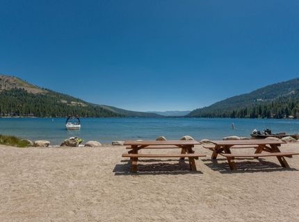 16243 Old Highway Drive, Truckee, CA 96161 Photo