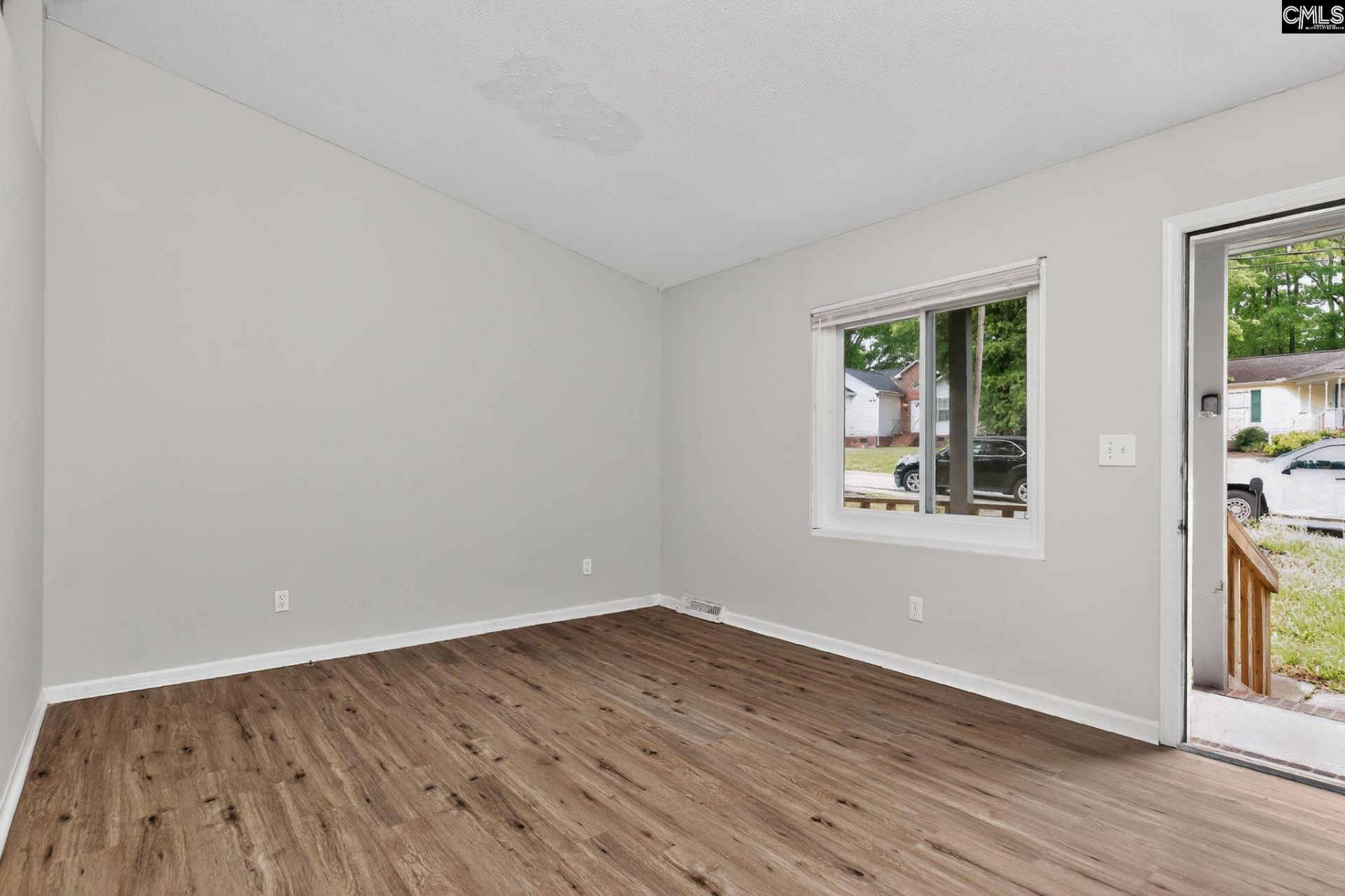 401 Rosemary Lane  Photo 14