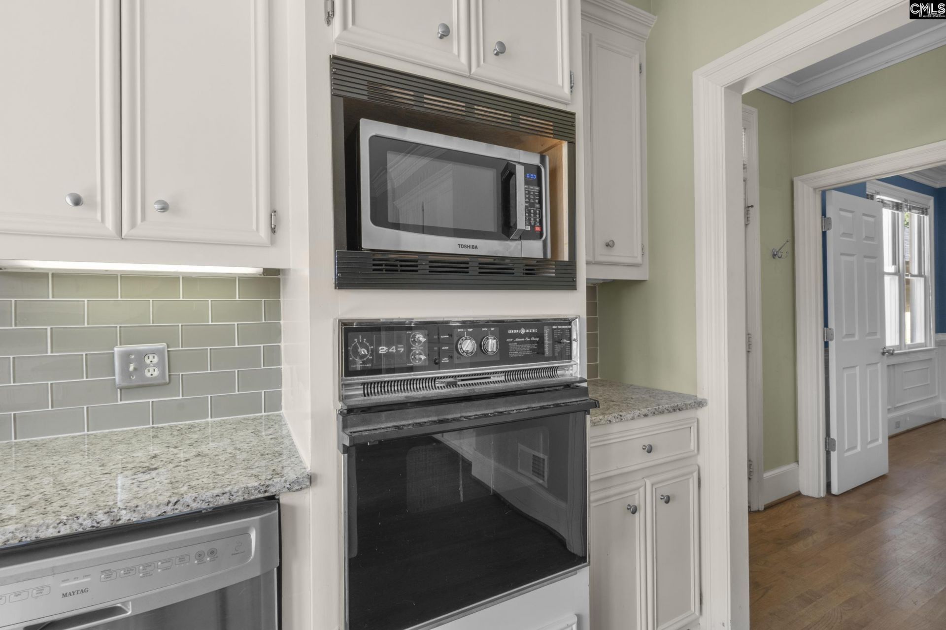 261 Berry Tree Lane  Photo 12