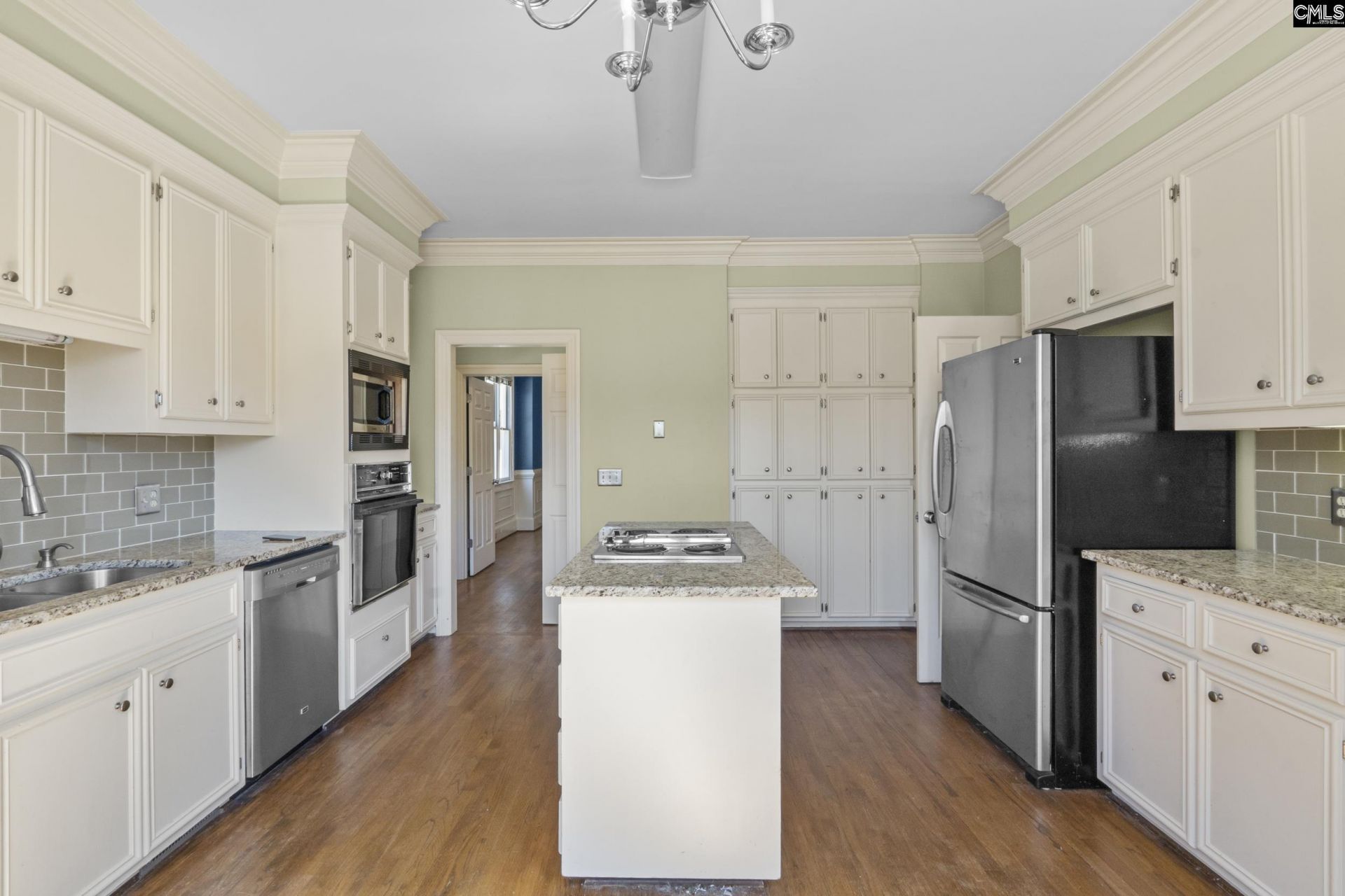 261 Berry Tree Lane  Photo 14