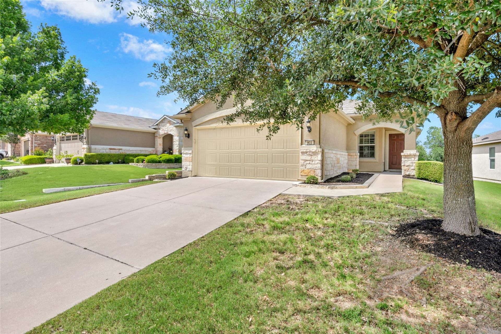 903 Salado Creek Ln, Georgetown, TX 78633 Main Photo