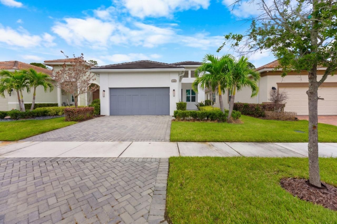 11587 SW Visconti Way, Port Saint Lucie, FL 34986 Photo