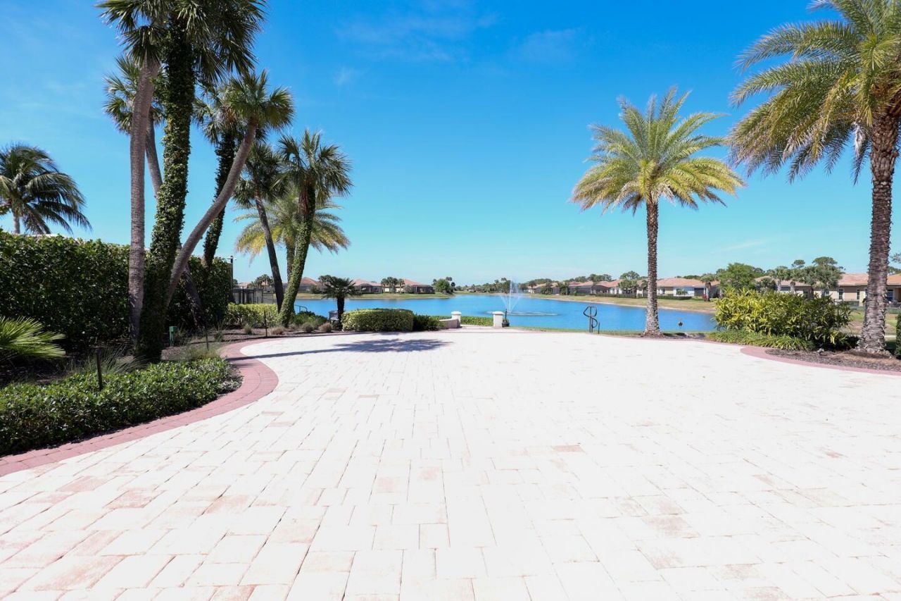 11587 SW Visconti Way, Port Saint Lucie, FL 34986 Photo