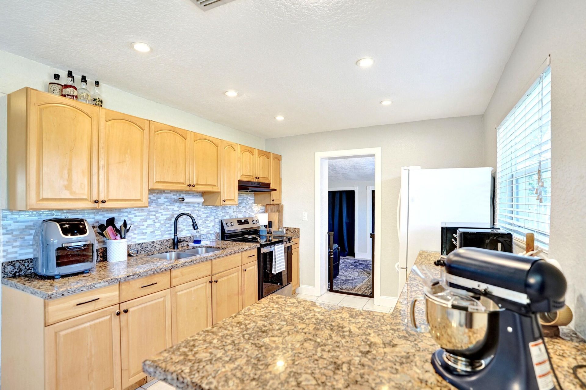 5740 SW 38th Street, Davie, FL 33314 Photo