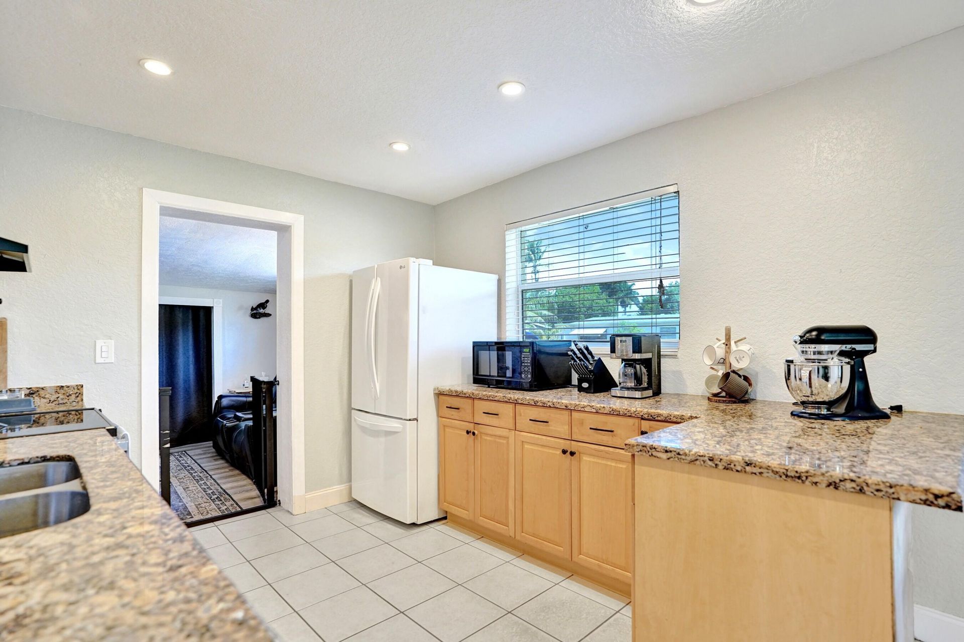 5740 SW 38th Street, Davie, FL 33314 Photo