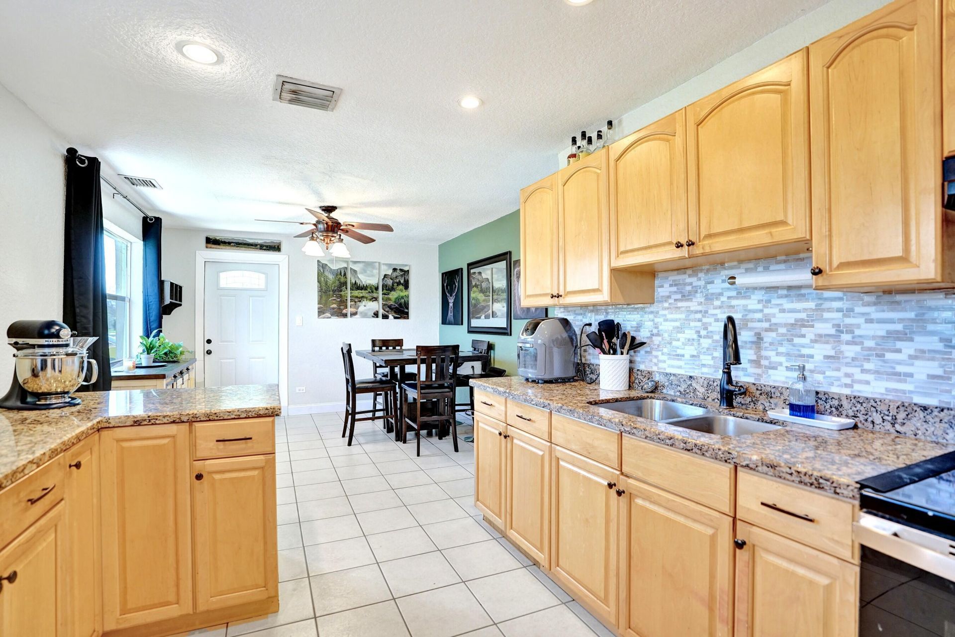 5740 SW 38th Street, Davie, FL 33314 Photo