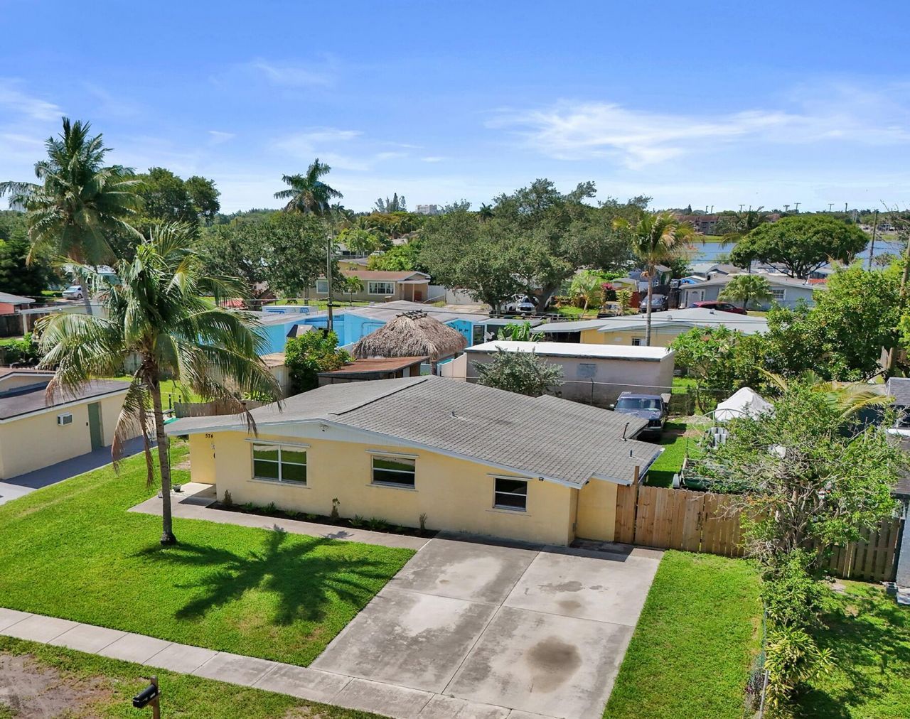 5740 SW 38th Street, Davie, FL 33314 Photo