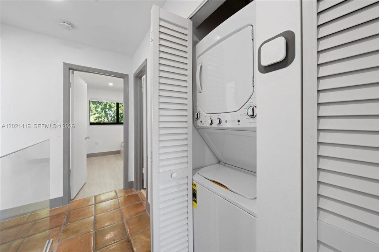 5750 Turin St , Unit 207, Coral Gables, FL 33146 Photo