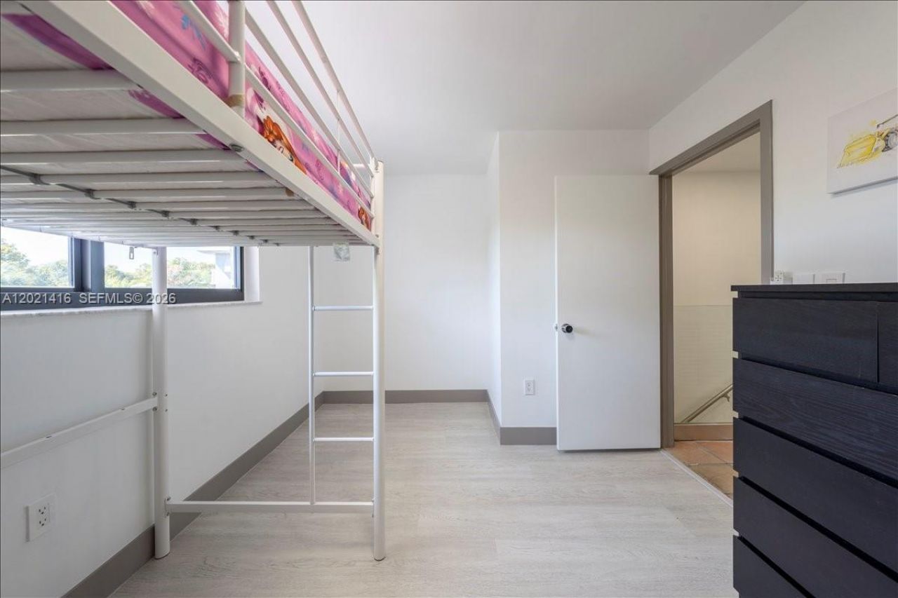 5750 Turin St , Unit 207, Coral Gables, FL 33146 Photo