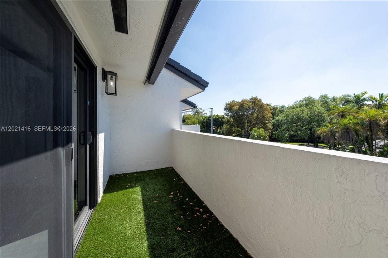 5750 Turin St , Unit 207, Coral Gables, FL 33146 Photo