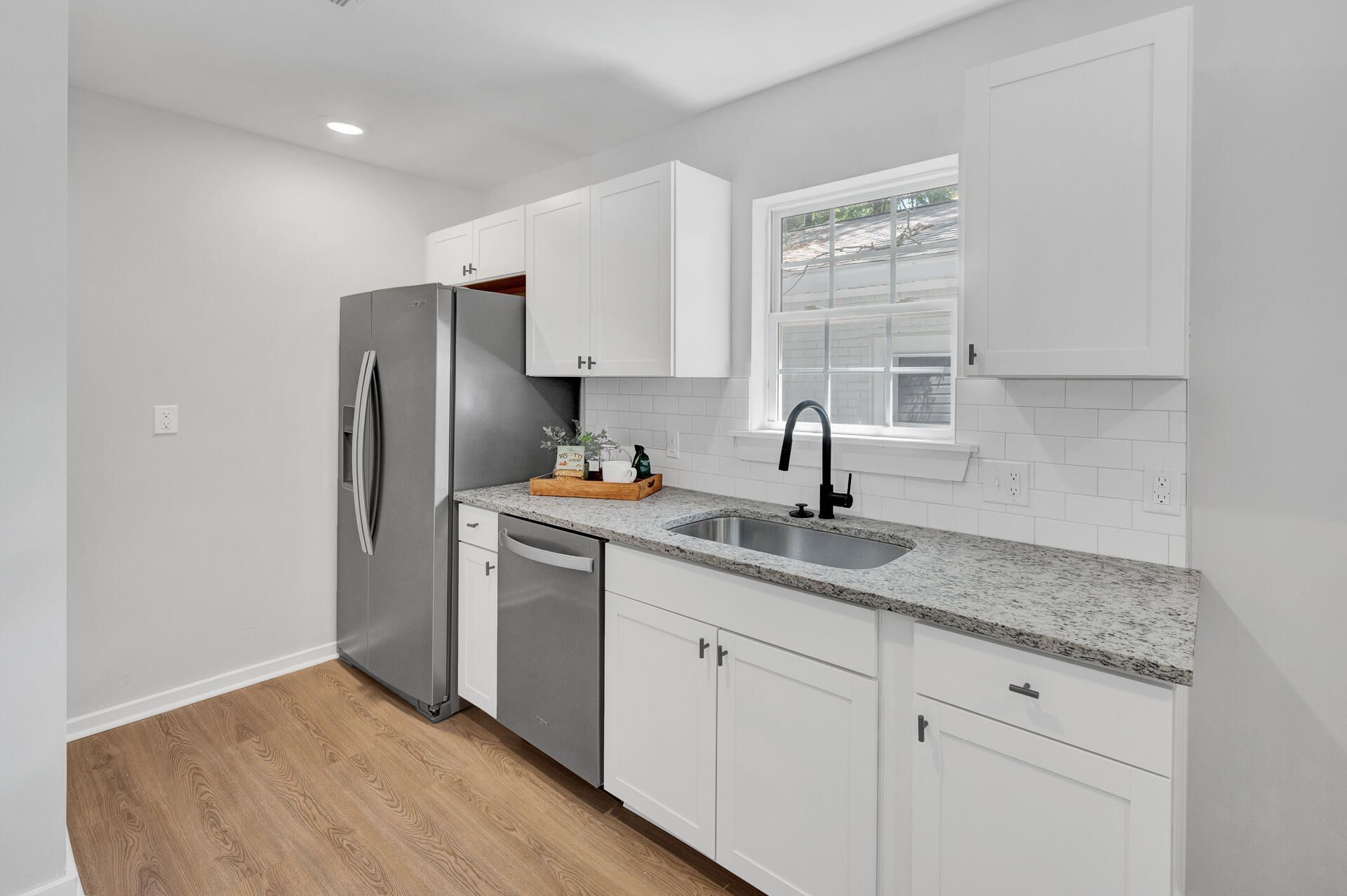 2512 Bennett Yard Photo 12