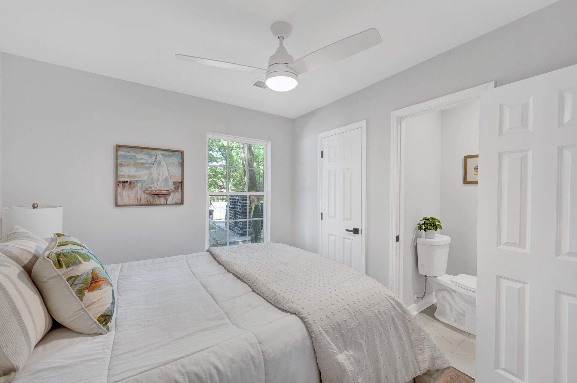 2512 Bennett Yard Photo 14