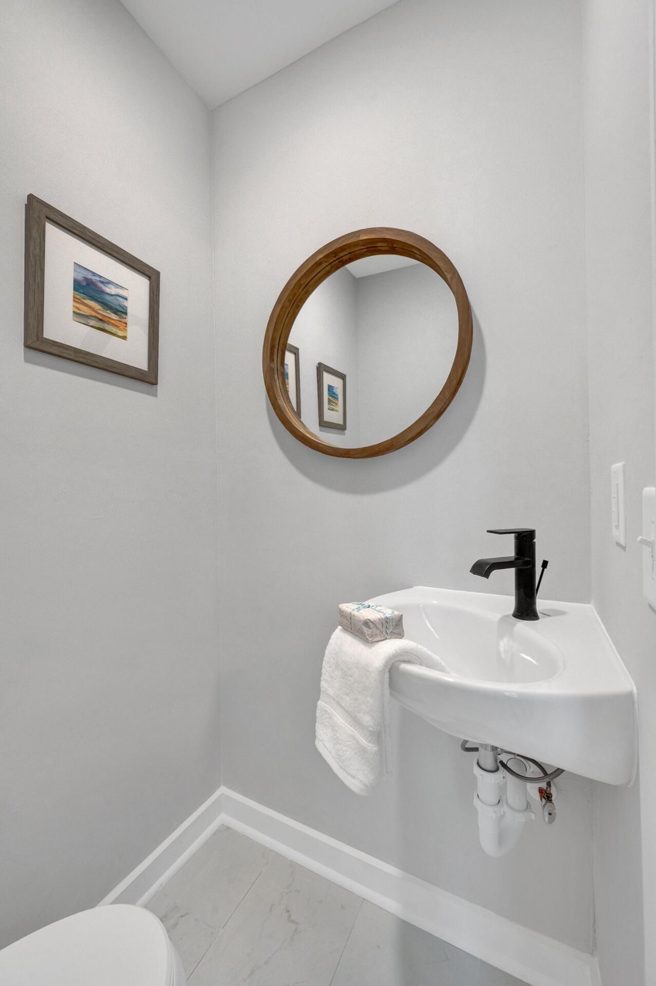2512 Bennett Yard Photo 16