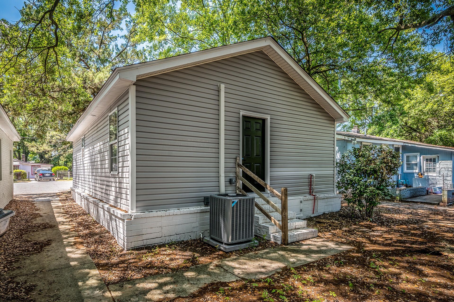 2512 Bennett Yard Photo 23