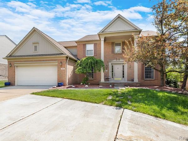 1853 Midchester Drive, West Bloomfield Twp, MI 48324