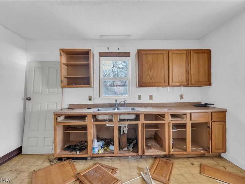 345 12th Street, Elyria, OH 44035 Photo 10