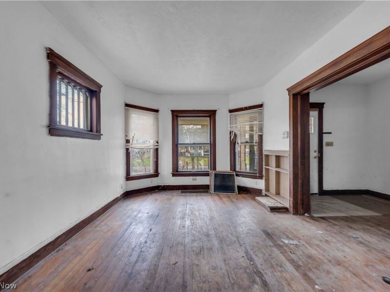 345 12th Street, Elyria, OH 44035 Photo 3