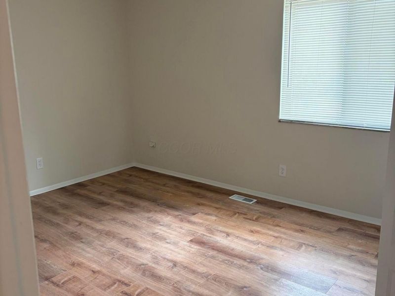 4760 Ransey , Columbus, OH 43230 Photo 16