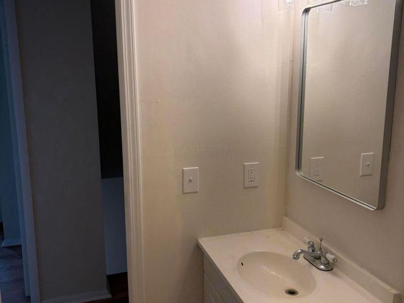 4760 Ransey , Columbus, OH 43230 Photo 22