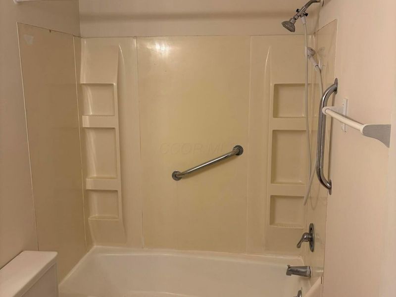 4760 Ransey , Columbus, OH 43230 Photo 23