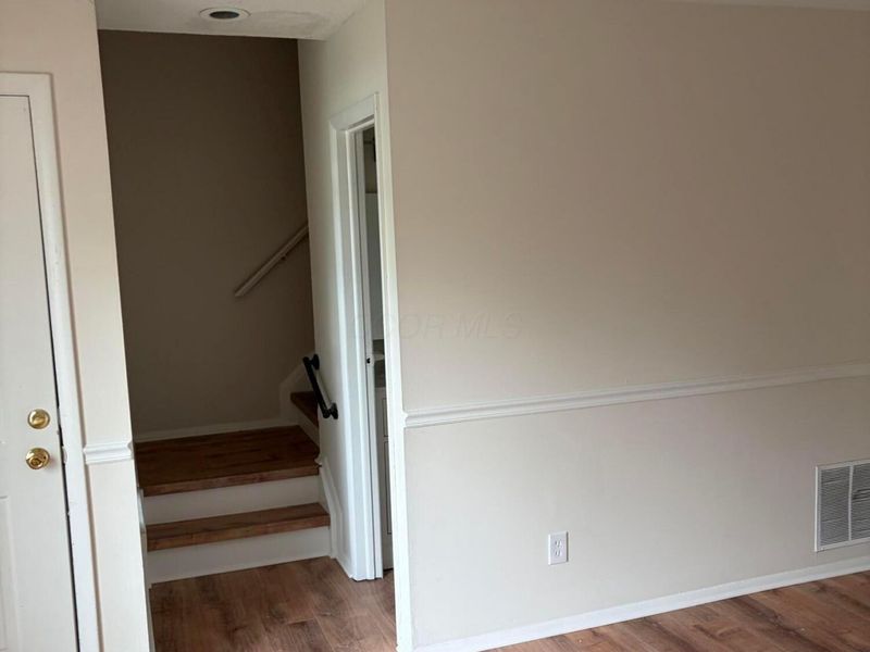 4760 Ransey , Columbus, OH 43230 Photo 9