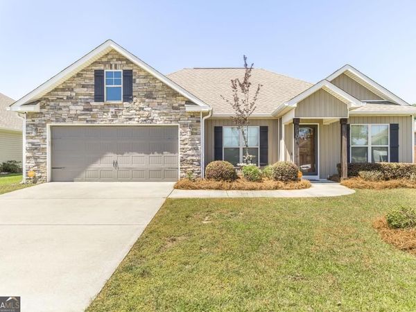 104 Savannah, Bonaire, GA 31005
