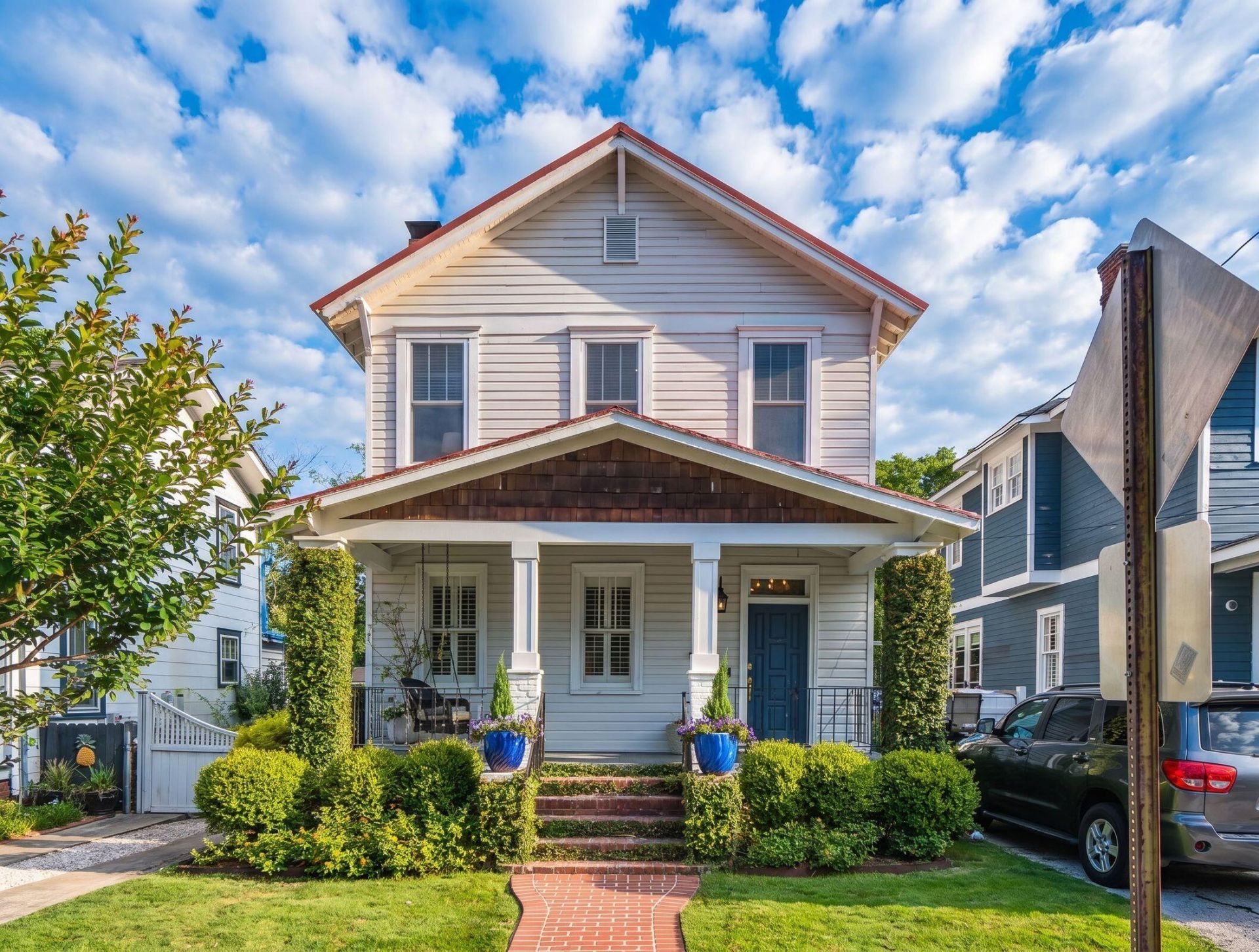 60 Cypress Street Photo 2