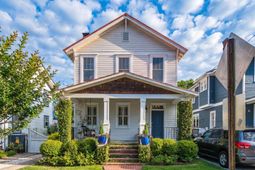 60 Cypress Street photo 4