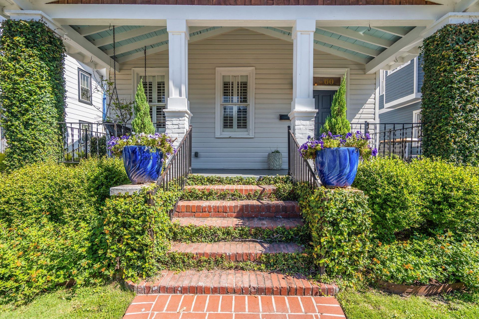 60 Cypress Street Photo 4