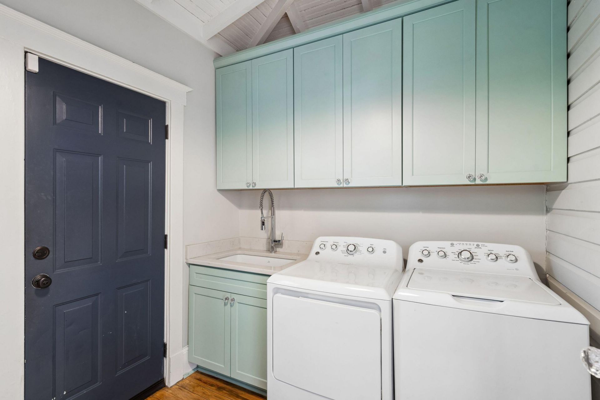 60 Cypress Street Photo 58