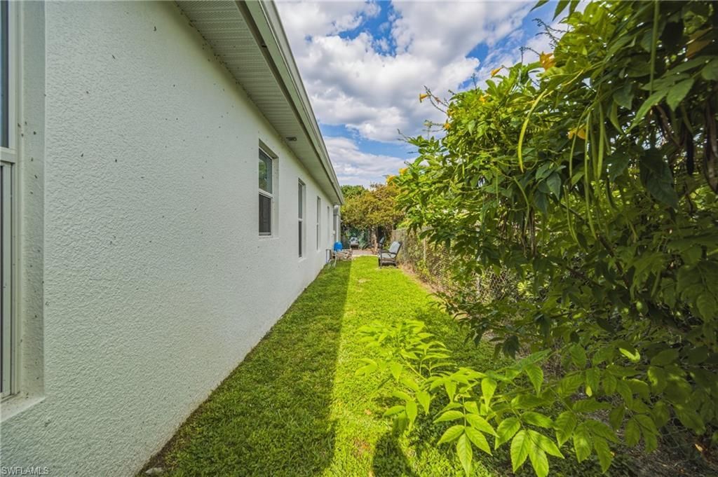 1700 43rd Ter Sw, Naples, FL 34116 Photo