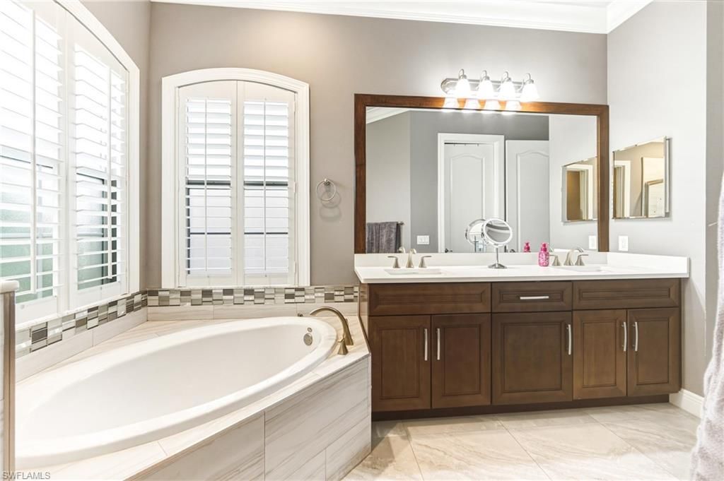 1700 43rd Ter Sw, Naples, FL 34116 Photo