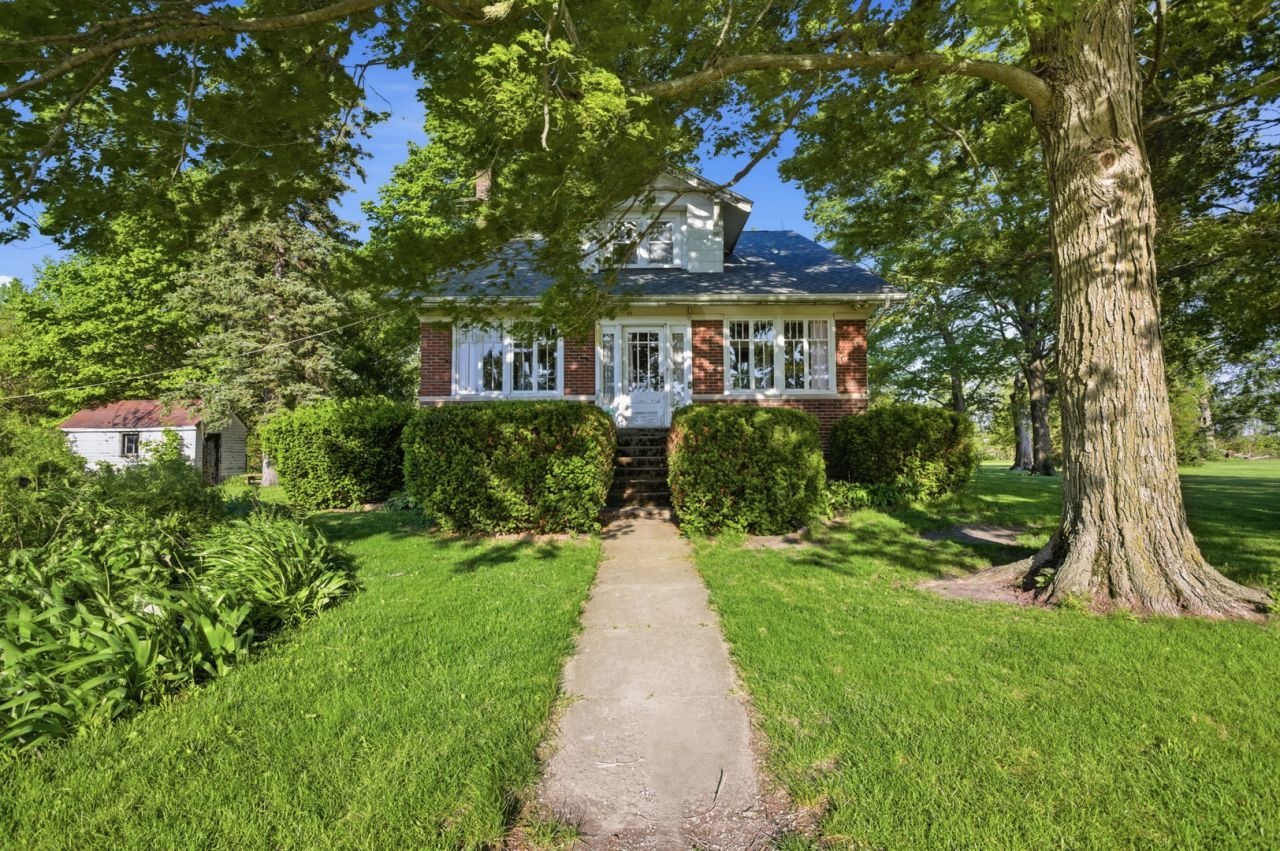 1764 E 500 North Road, Cissna Park, IL 60924