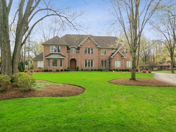 425 BROOKMONT Lane , North Barrington, IL 60010