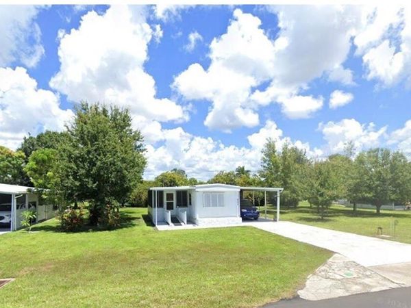 863 Manatee RD, NAPLES, FL 34114