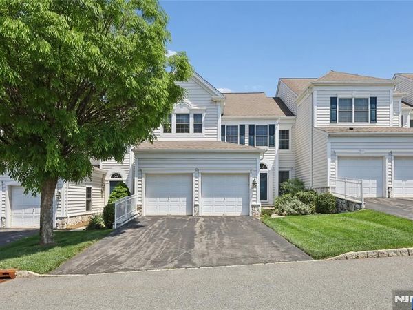 8 Yorktown Lane 704, Unit 704, TOTOWA, NJ 07512