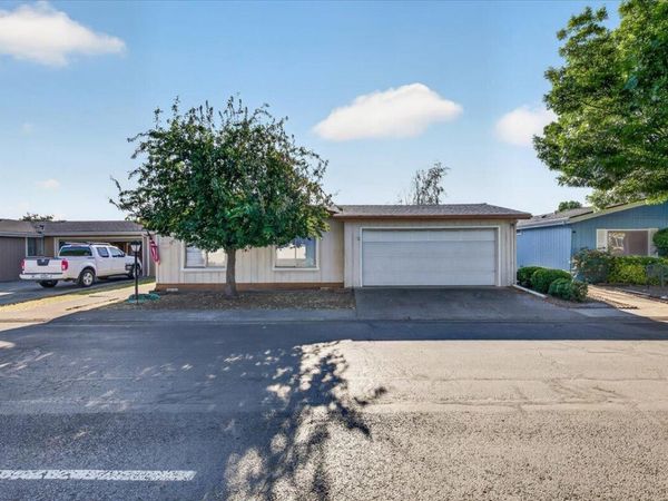 555 Freeman Road, UNIT 127, Central Point, OR 97502