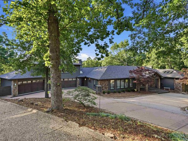 95 Robinwood Drive , Little Rock, AR 72227