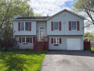 78 Ferndale Lane, Minoa, NY 13116