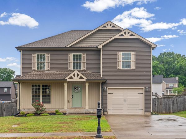 1205 Morstead Dr, Clarksville, TN 37042