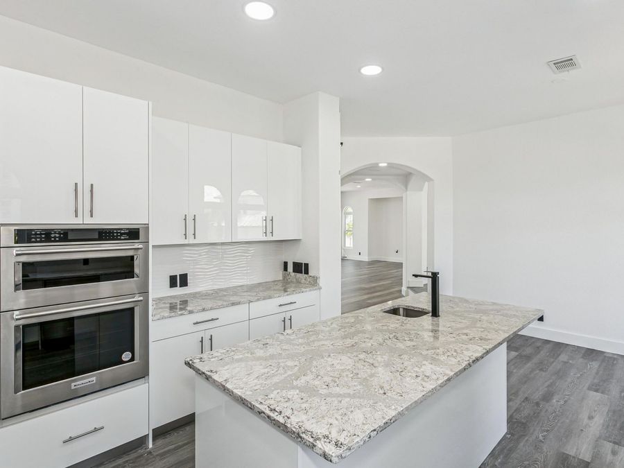 Property Image 77