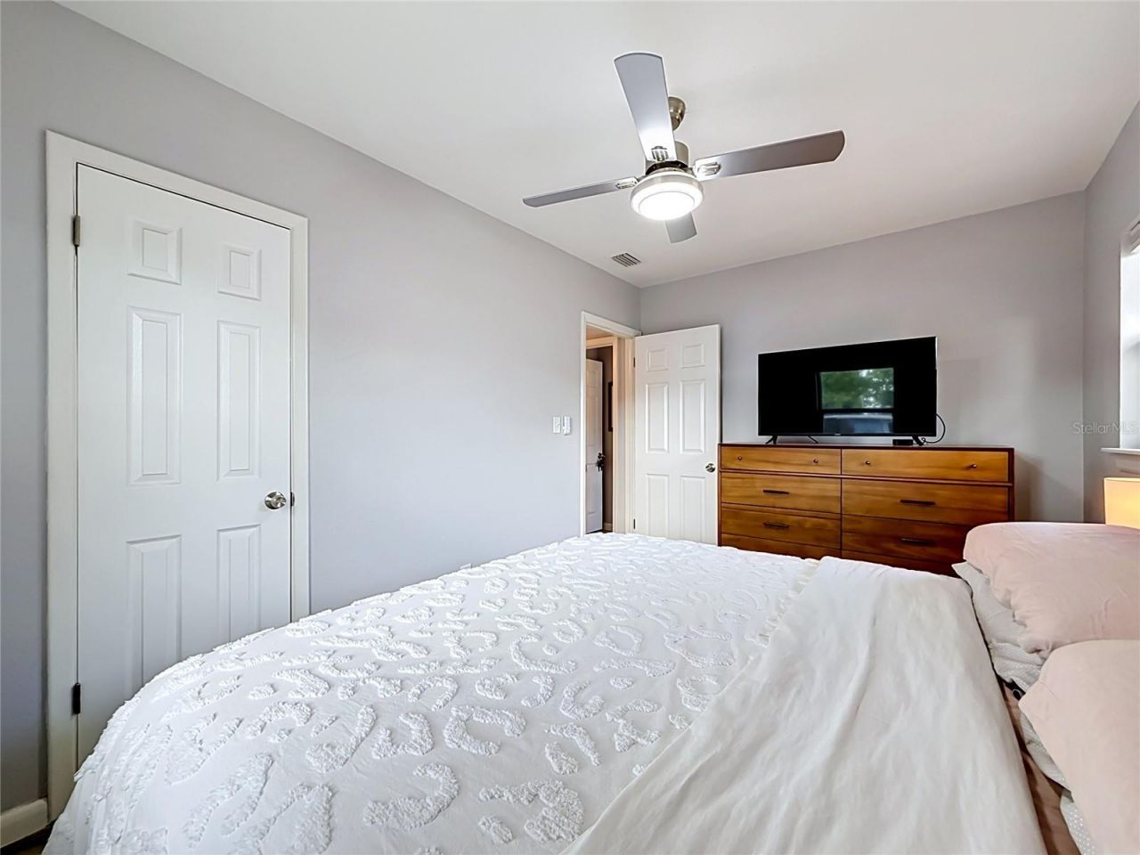 3260 56th Street N, Saint Petersburg, FL 33710 Photo