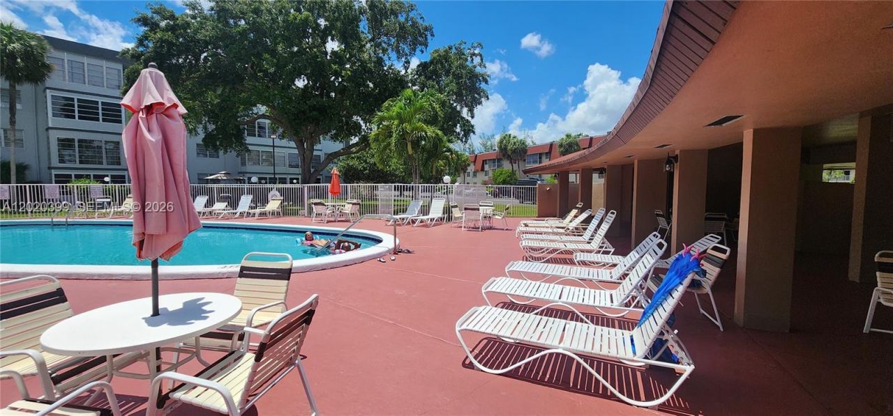 3061 NW 47th Ter , Unit 132C, Lauderdale Lakes, FL 33313 Photo